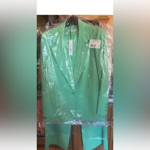Alice + Olivia Garden Green SUIT! NWT!